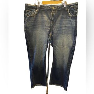 Maurices cropped jeans, size 18